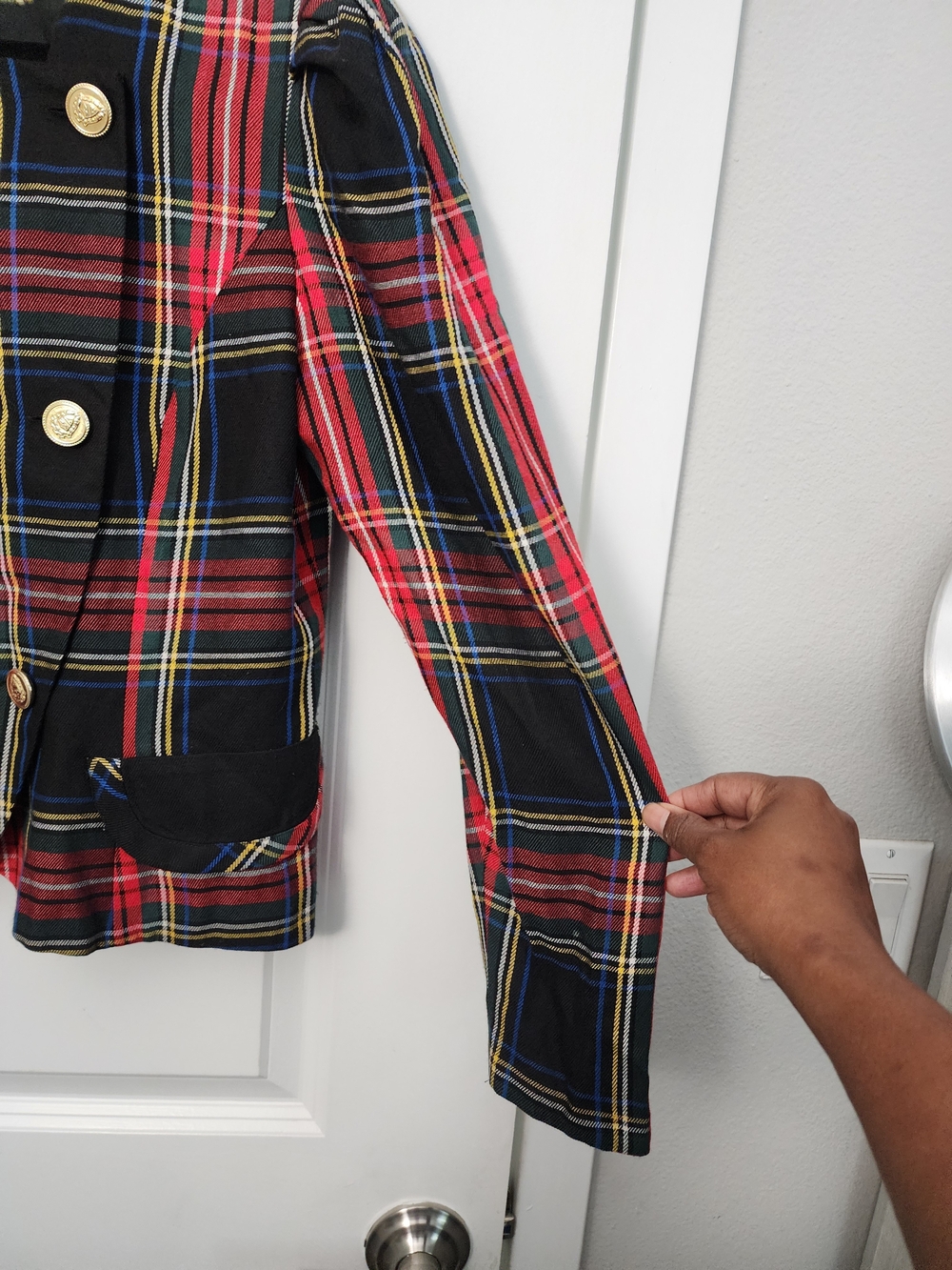 Vintsge Tartan Double-Breasted Jacket - Red/Black Plaid - Picture 4 of 5